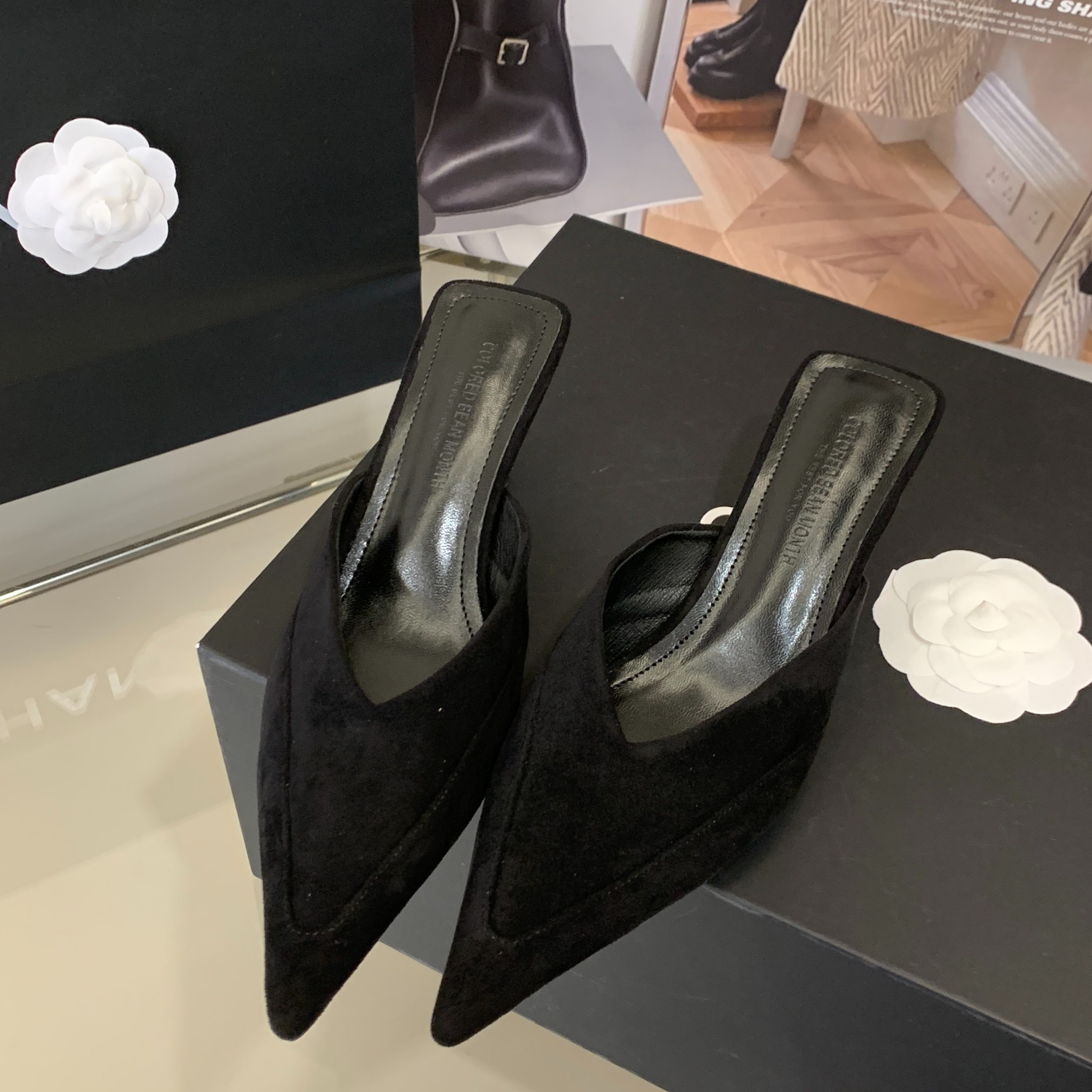 2026 New Slim Velvet Pointed Toe Thin Heel High Heel Half Slippers Women Fashion Casual Wear