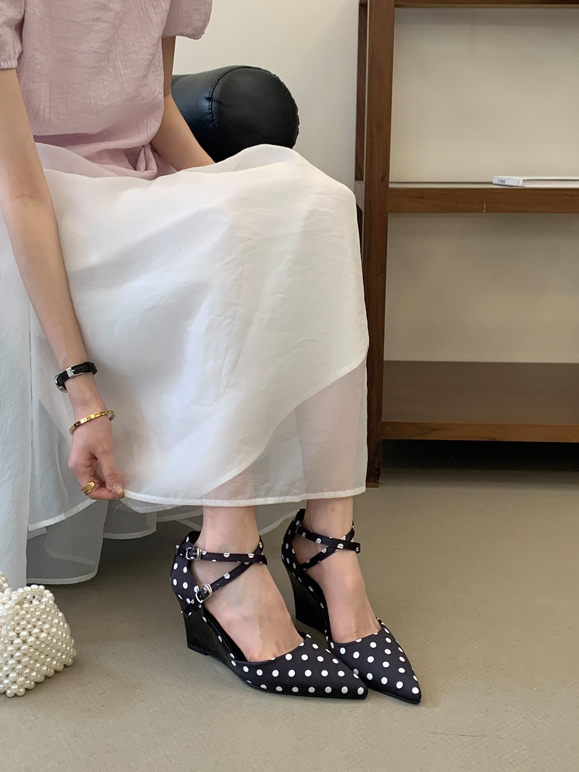 BUBUFLY Women's Pointed Toe Bow Sandals with Block Heel - Black White Red