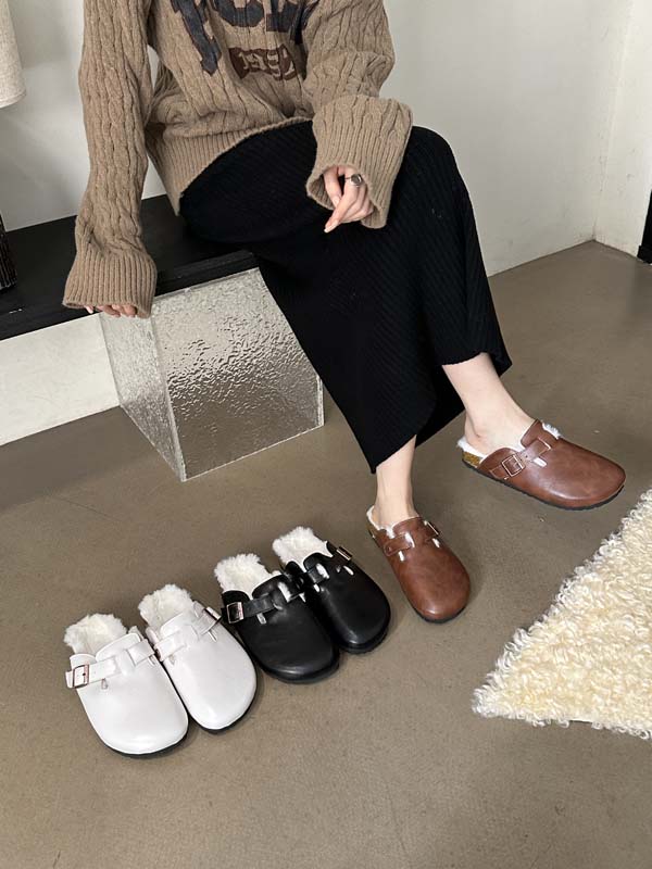 Flat One-Piece Slip-On Mules with Wide Toe Box