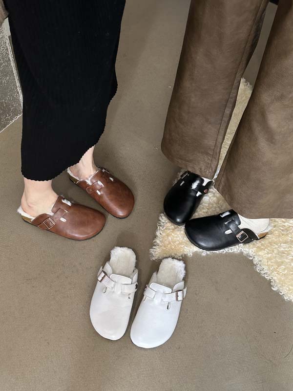 Flat One-Piece Slip-On Mules with Wide Toe Box