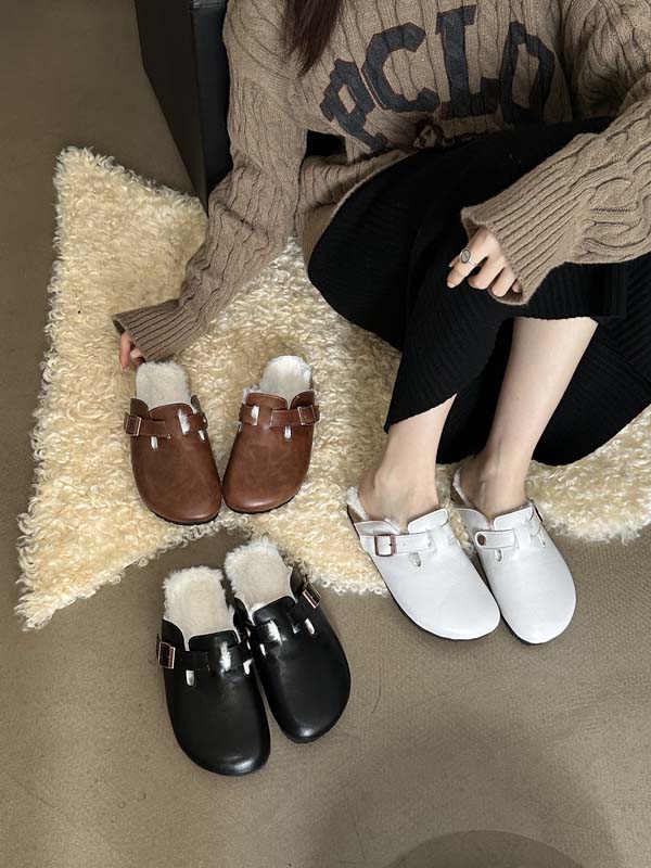 Flat One-Piece Slip-On Mules with Wide Toe Box