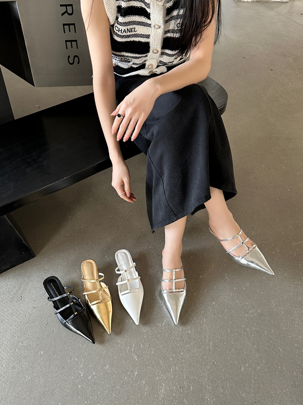 French Pointed Toe Runway Style Studded Slippers for Women