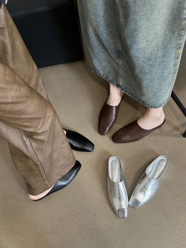 Korean Retro Slip-On Half Slippers for Women - Low Heel PU Leather, Solid Color, Spring 2024